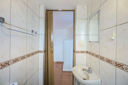 Banheiro Suíte  de casa para alugar com 1 quarto, 36m² em Real Parque, São Paulo