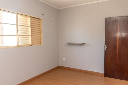 Casa para alugar com 240m², 3 quartos e 2 vagas Casa para alugar com 240m², 3 quartos e 2 vagasPiso superior-Quarto 1