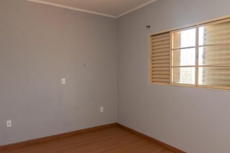 Casa para alugar com 240m², 3 quartos e 2 vagas Casa para alugar com 240m², 3 quartos e 2 vagasPiso superior-Quarto 1