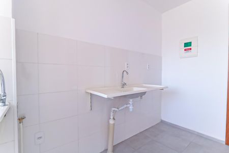 Apartamento para alugar com 41m², 2 quartos e 1 vaga Apartamento para alugar com 41m², 2 quartos e 1 vagaCozinha e Área de Serviço