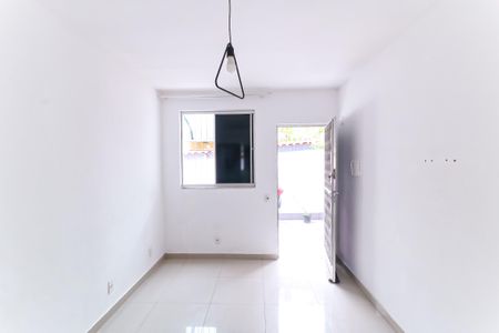 Sala de apartamento para alugar com 2 quartos, 55m² em Encantado, Rio de Janeiro