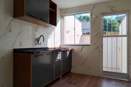 Casa de condomínio para alugar com 65m², 2 quartos e 1 vaga Casa de condomínio para alugar com 65m², 2 quartos e 1 vagaCozinha - Armários