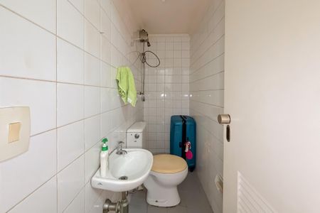 Apartamento à venda com 128m², 3 quartos e 2 vagas Apartamento à venda com 128m², 3 quartos e 2 vagasBanheiro de Serviço