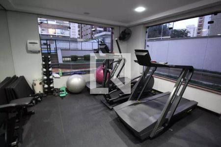 Apartamento à venda com 128m², 3 quartos e 2 vagas Apartamento à venda com 128m², 3 quartos e 2 vagasAcademia