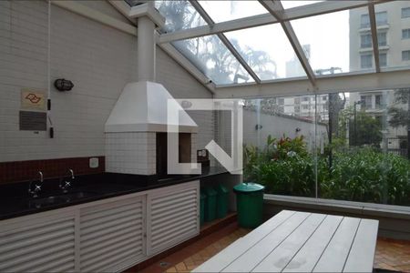 Apartamento à venda com 128m², 3 quartos e 2 vagas Apartamento à venda com 128m², 3 quartos e 2 vagasChurrasqueira