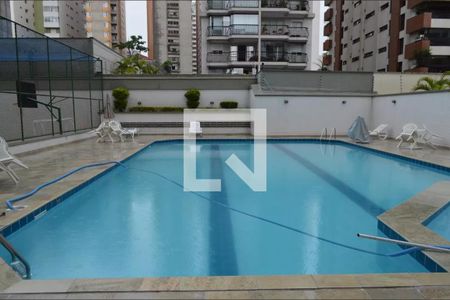 Apartamento à venda com 128m², 3 quartos e 2 vagas Apartamento à venda com 128m², 3 quartos e 2 vagasPiscina