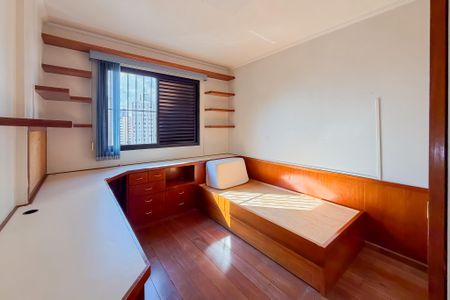 Apartamento à venda com 128m², 3 quartos e 2 vagas Apartamento à venda com 128m², 3 quartos e 2 vagasQuarto 2