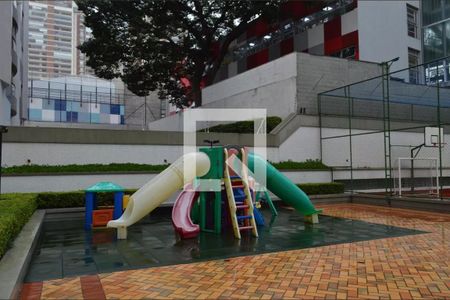 Apartamento à venda com 128m², 3 quartos e 2 vagas Apartamento à venda com 128m², 3 quartos e 2 vagasPlayground