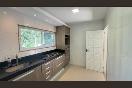 Casa de condomínio para alugar com 70m², 2 quartos e 2 vagasCozinha