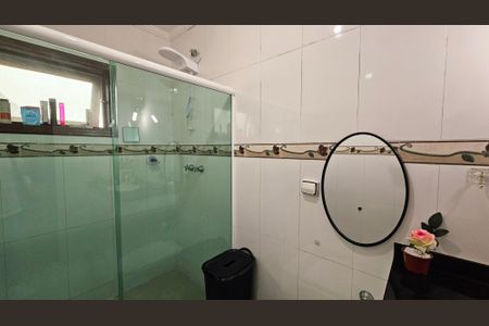 Casa à venda com 238m², 4 quartos e 4 vagas