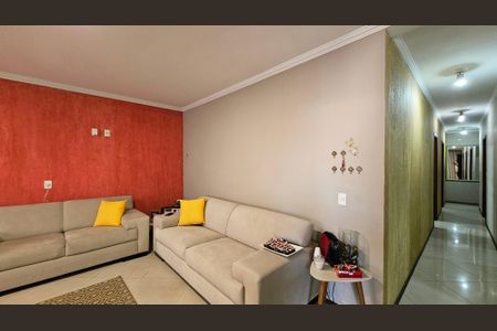 Casa à venda com 238m², 4 quartos e 4 vagas