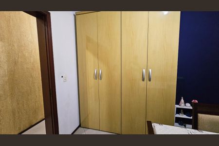 Casa à venda com 238m², 4 quartos e 4 vagas