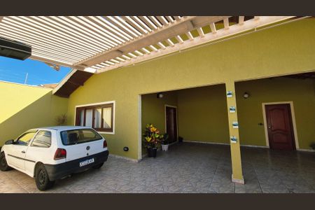 Casa à venda com 238m², 4 quartos e 4 vagas