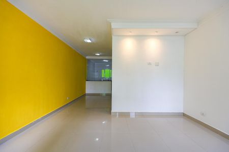 Casa para alugar com 112m², 3 quartos e 2 vagas Casa para alugar com 112m², 3 quartos e 2 vagasSala