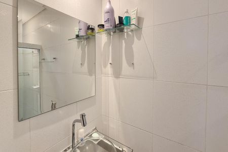 Casa à venda com 124m², 2 quartos e 2 vagasBanheiro da Suíte 2