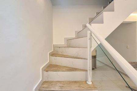 corredor de casa à venda com 2 quartos, 124m² em Baeta Neves, São Bernardo do Campo