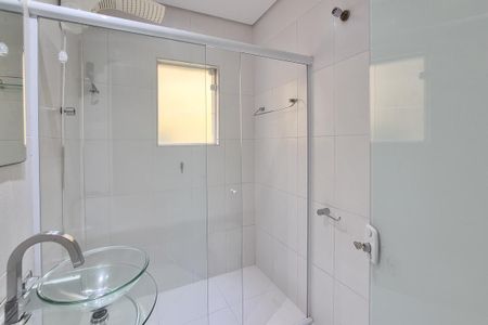 Casa à venda com 124m², 2 quartos e 2 vagasBanheiro da Suíte 1