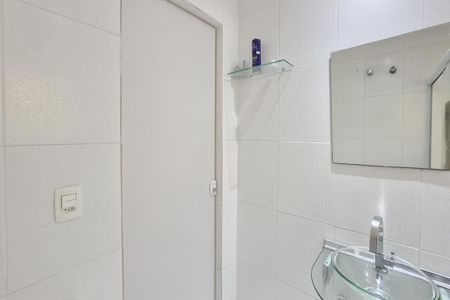 Casa à venda com 124m², 2 quartos e 2 vagasBanheiro da Suíte 1