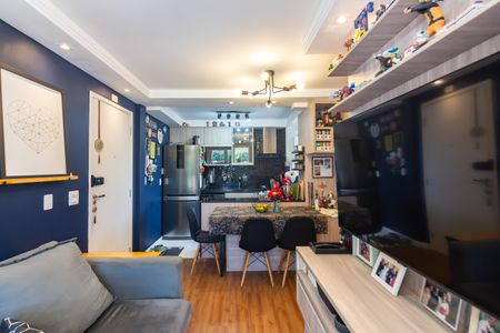 Sala  de apartamento à venda com 2 quartos, 51m² em Quitaúna, Osasco