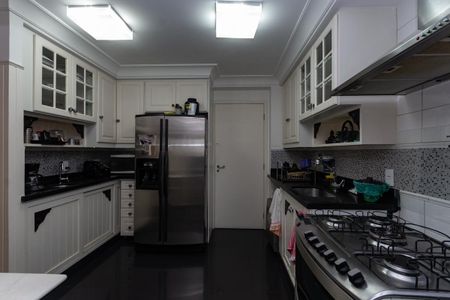 Apartamento para alugar com 165m², 4 quartos e 3 vagas Apartamento para alugar com 165m², 4 quartos e 3 vagasCozinha