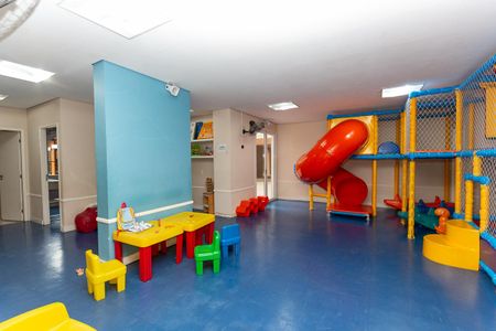 Apartamento para alugar com 165m², 4 quartos e 3 vagas Apartamento para alugar com 165m², 4 quartos e 3 vagasÁrea comum