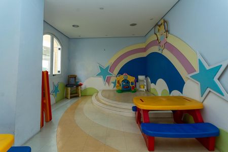 Apartamento para alugar com 165m², 4 quartos e 3 vagas Apartamento para alugar com 165m², 4 quartos e 3 vagasÁrea comum