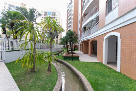 Apartamento para alugar com 165m², 4 quartos e 3 vagas Apartamento para alugar com 165m², 4 quartos e 3 vagasÁrea comum