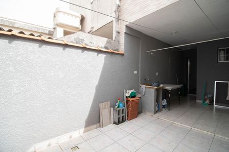 Casa para alugar com 160m², 2 quartos e 2 vagasQUINTAL E ÁREA DE SERVIÇO