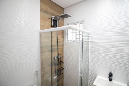 Casa para alugar com 160m², 2 quartos e 2 vagasBANHEIRO