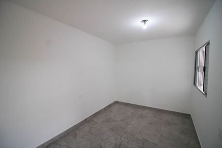 Casa para alugar com 160m², 2 quartos e 2 vagasEDÍCULA