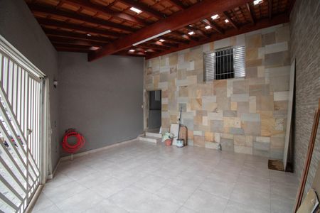 Casa para alugar com 160m², 2 quartos e 2 vagasGARAGEM