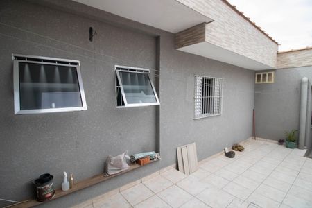 Casa para alugar com 160m², 2 quartos e 2 vagasQUINTAL E ÁREA DE SERVIÇO