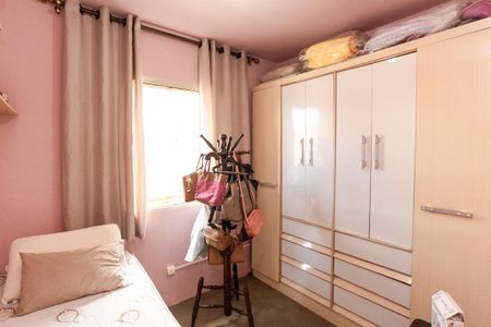 Casa à venda com 250m², 3 quartos e 3 vagas Casa à venda com 250m², 3 quartos e 3 vagasQuarto 1