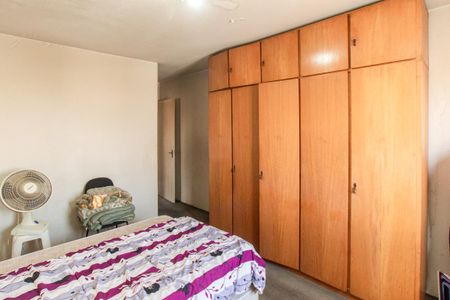 Casa à venda com 250m², 3 quartos e 3 vagas Casa à venda com 250m², 3 quartos e 3 vagasSuíte