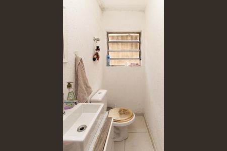 Sala - Lavabo de casa à venda com 3 quartos, 250m² em Vila Paiva, São Paulo