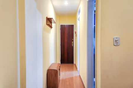 Apartamento à venda com 39m², 1 quarto e sem vaga Apartamento à venda com 39m², 1 quarto e sem vagaCorredor