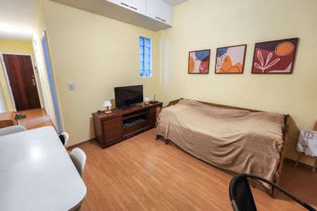 Apartamento à venda com 39m², 1 quarto e sem vaga Apartamento à venda com 39m², 1 quarto e sem vagaSala