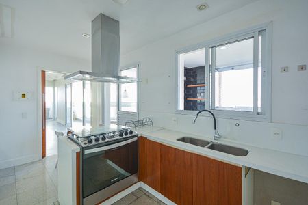 Apartamento para alugar com 190m², 3 quartos e 3 vagas