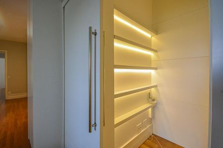 Apartamento para alugar com 190m², 3 quartos e 3 vagas