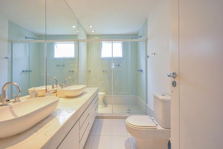Apartamento para alugar com 190m², 3 quartos e 3 vagas