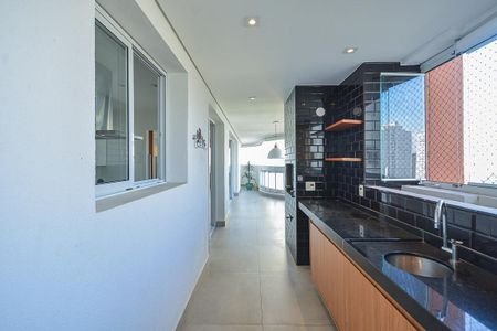 Apartamento para alugar com 190m², 3 quartos e 3 vagas