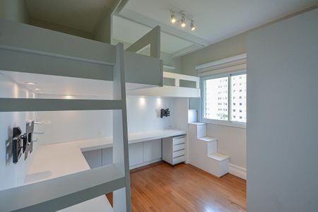Apartamento para alugar com 190m², 3 quartos e 3 vagas