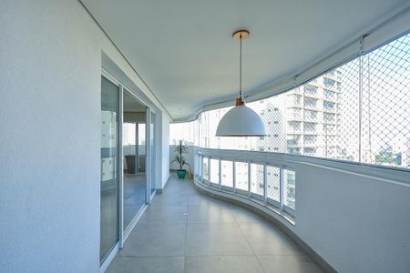 Apartamento para alugar com 190m², 3 quartos e 3 vagas