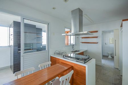 Apartamento para alugar com 190m², 3 quartos e 3 vagas