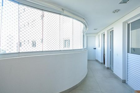 Apartamento para alugar com 190m², 3 quartos e 3 vagas