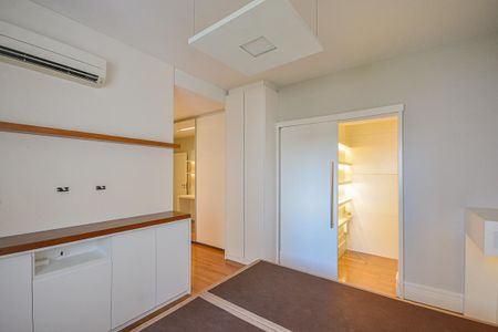 Apartamento para alugar com 190m², 3 quartos e 3 vagas