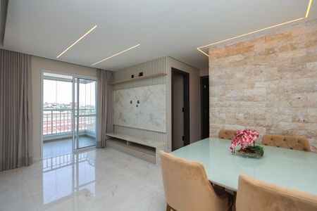 Sala de apartamento para alugar com 2 quartos, 105m² em Jardim Wanda, Taboão da Serra