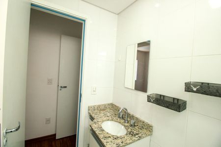 Apartamento para alugar com 58m², 2 quartos e 2 vagas Apartamento para alugar com 58m², 2 quartos e 2 vagasBanheiro da Suíte