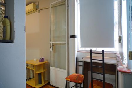 Studio para alugar com 35m², 1 quarto e sem vaga Studio para alugar com 35m², 1 quarto e sem vagaÁrea de serviço