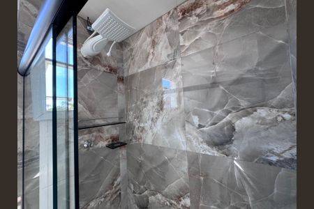 Banheiro Social de apartamento à venda com 1 quarto, 32m² em Recreio dos Bandeirantes, Rio de Janeiro